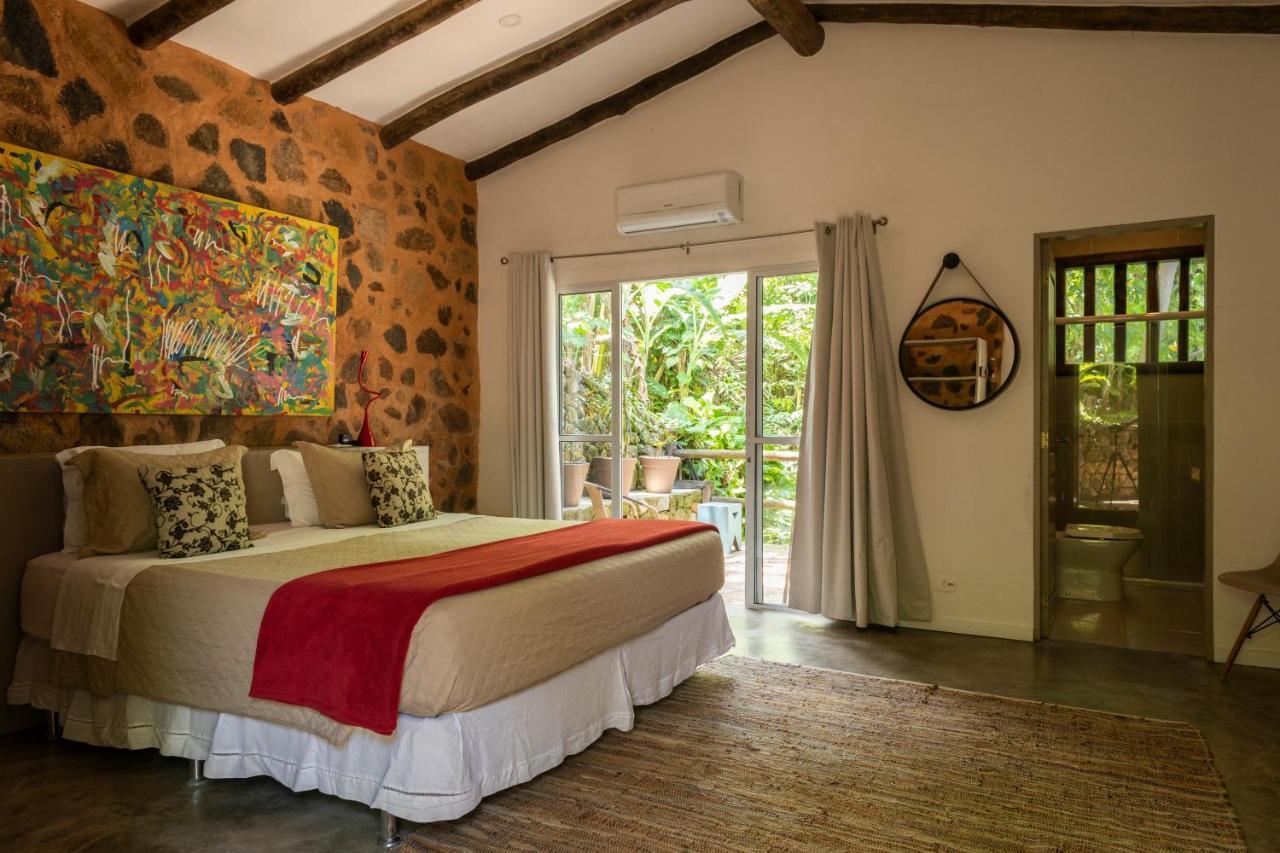 Hotel Boutique Ananas Cambaquara Esterno foto