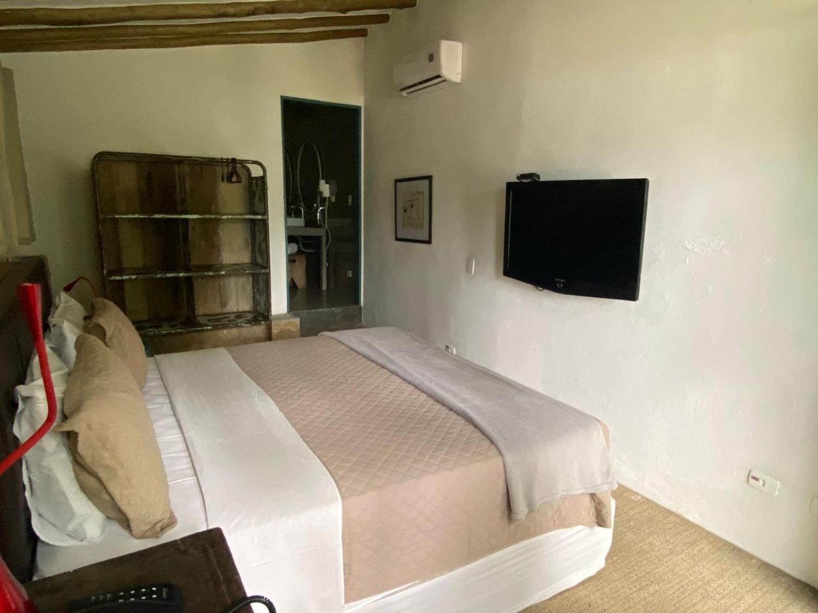 Hotel Boutique Ananas Cambaquara Esterno foto